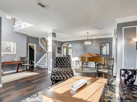 reverse angle of the front living area