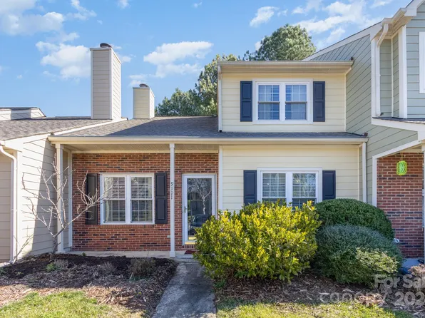 9111 Four Mile Creek Rd, Charlotte, NC 28277
