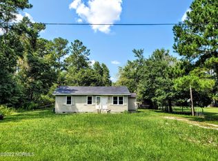 353 Cottle Acres Rd, Burgaw, NC 28425