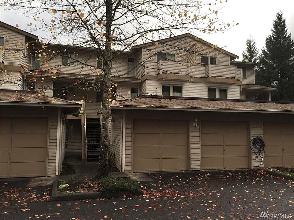 1st image of 4707 NW Walgren Dr Unit 203