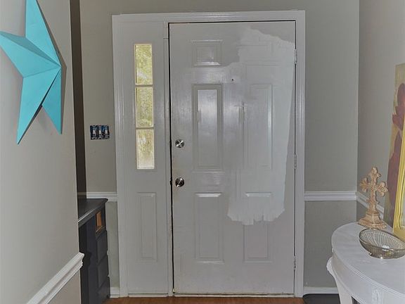 2nd image of 137 Pine Lakes Cir