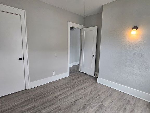4th image of 2042-2046 W 4th St #6