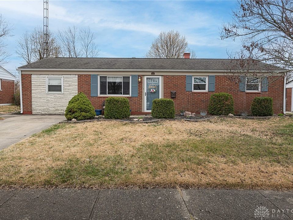 1st image of 115 Bayview Ave