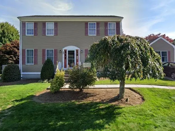 33 Farwell St, Cranston, RI 02920