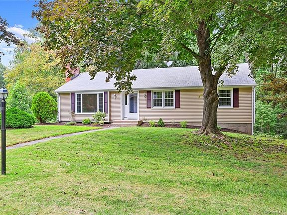 5th image of 7 Haven Ln