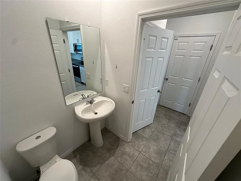 4724 Homestead Trail St — Photo 10
