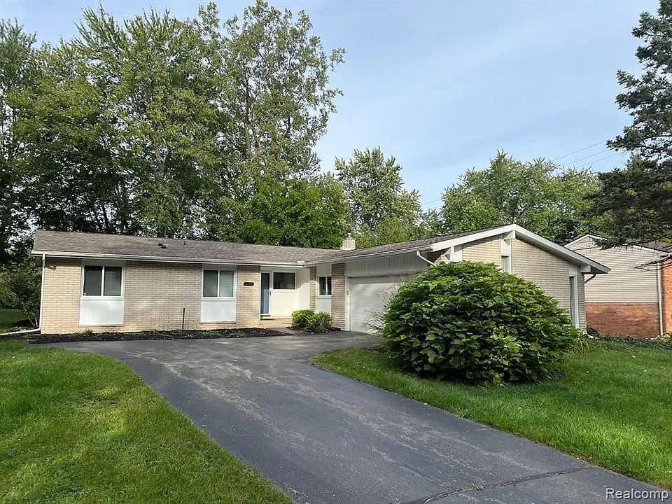 1st image of 2988 Aspen Ln