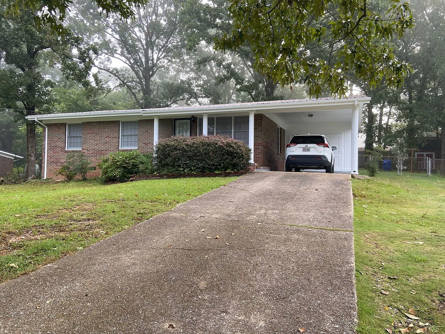 5305 Saks Road — Photo 1