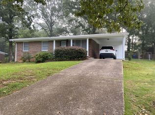 5305 Saks Rd, Anniston, AL 36206
