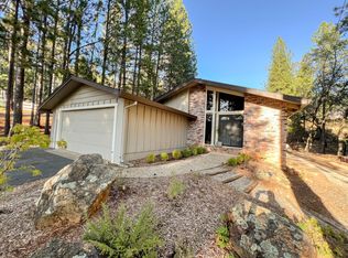 13010 Friar Tuck Rd, Grass Valley, CA 95949