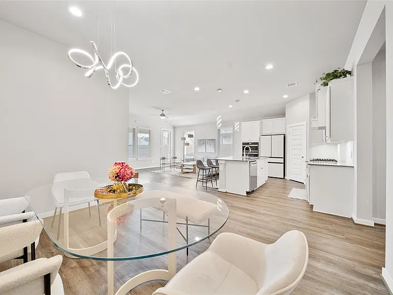 28447 Halle Ray Dr — Photo 23