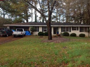 2203 Rhett Ct, Lawrenceville, GA 30044