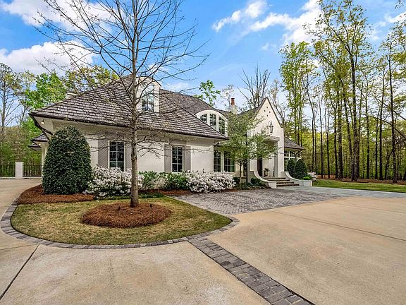 5th image of 6 Baltusrol Ct