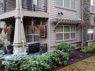 656 NE Newstead Ln, Hillsboro, OR 97006