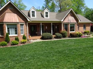 5130 Tracewood Ct, Charlotte, NC 28215