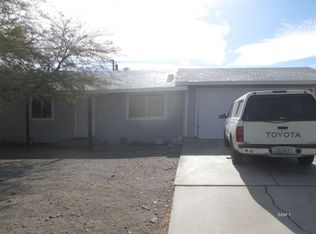 12165 Lakeview Dr, Trona, CA 93562