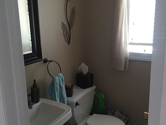 2nd image of 19 Borg Ct
