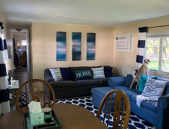 3rd image of 8225 W Pine Grove Beach Dr