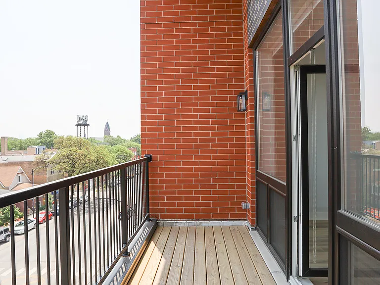 2402 W Carmen Ave #201 — Photo 15