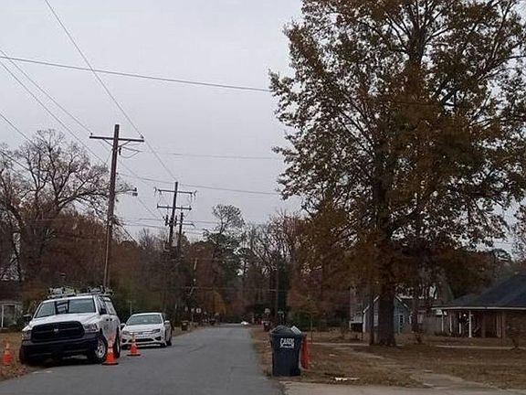4th image of 1203 W 35th Ave