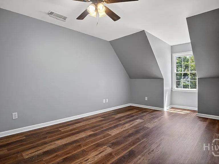354 E Creek Bnd — Photo 27