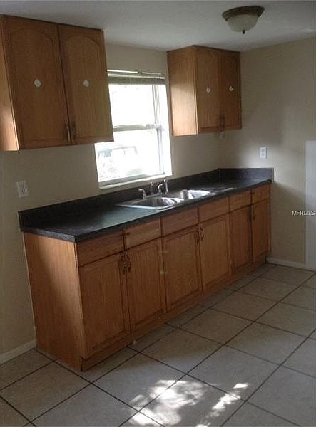 2nd image of 611 S Grady Ave