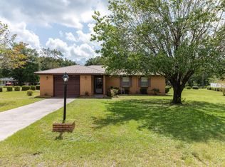 228 Lakeview Dr, Defuniak Springs, FL 32433