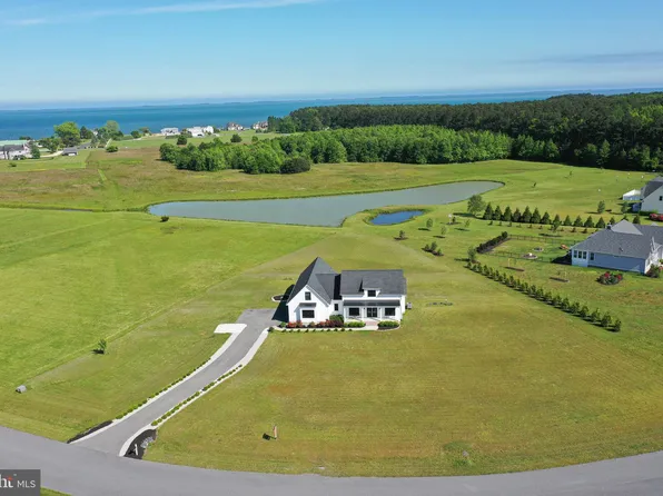 8236 Sea Biscuit Rd, Snow Hill, MD 21863