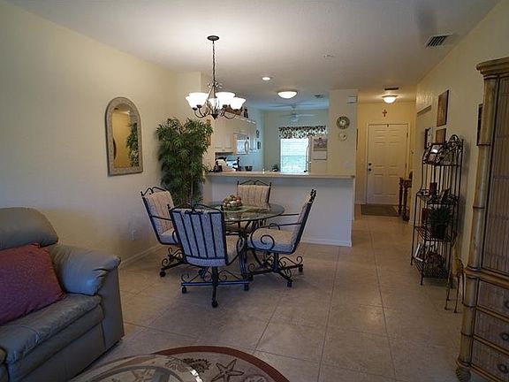 4th image of 19385 Water Oak Dr #L