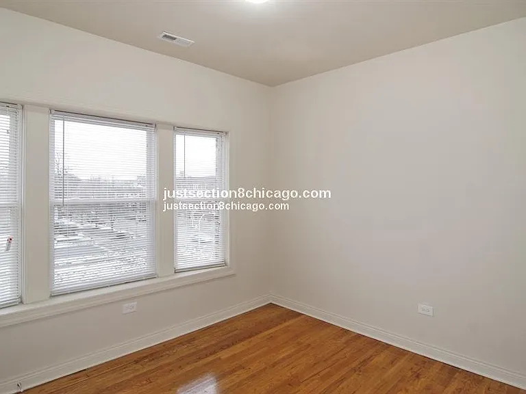 1135 N Springfield Ave #2 — Photo 6