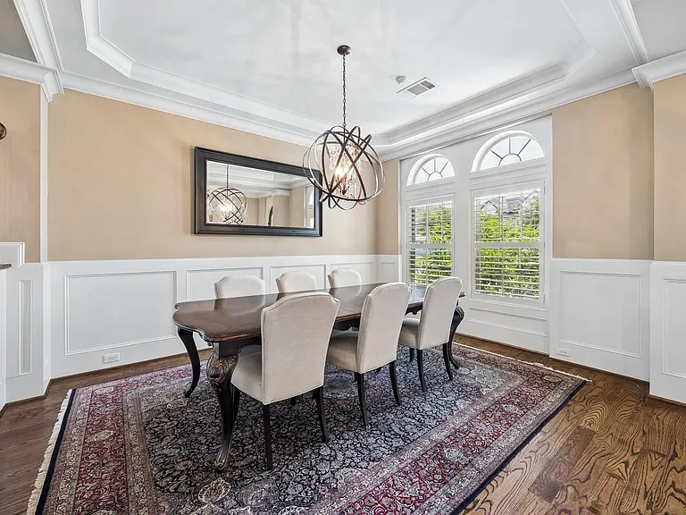 1360 Chippendale Rd — Photo 5