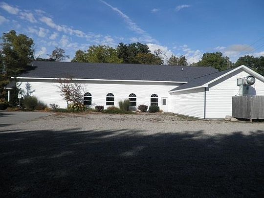3rd image of 2102 N East Torch Lake Dr
