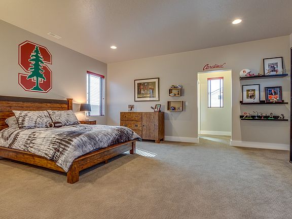 Huge bonus or guest suite