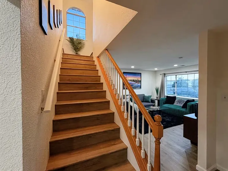 Barbara St — Photo 14