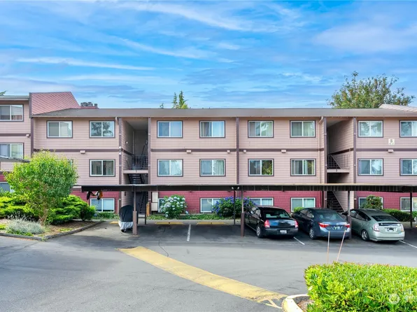 17430 Ambaum Boulevard S #32, Seattle, WA 98148