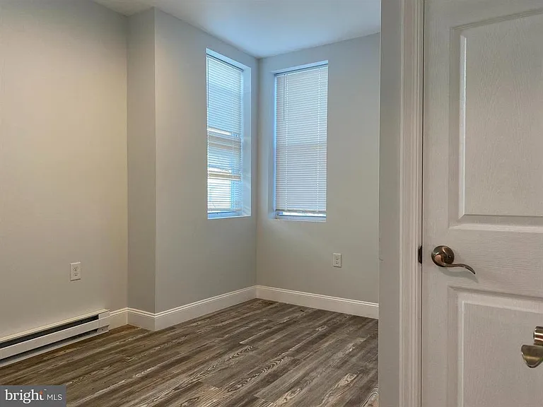 3249 N Park Ave #3 — Photo 4