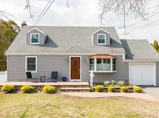 2431 Hamilton Ave, Bellmore, NY 11710