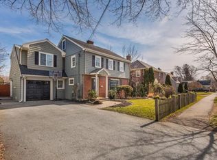 15 Leggs Hill Rd, Marblehead, MA 01945