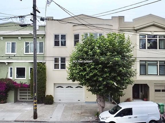 2nd image of 5522 California St APT B