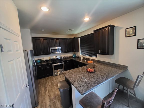3rd image of 5720 Nobleton Ct
