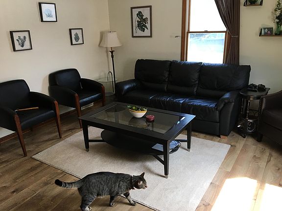 1st floor living room