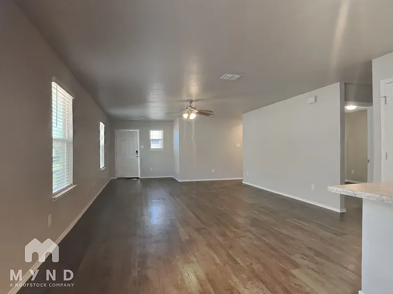 3917 Asher Aly — Photo 3