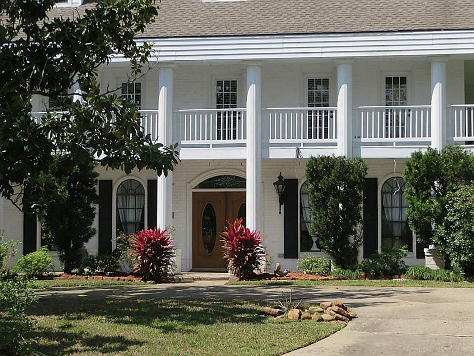 1st image of 20123 Legend Oak Dr