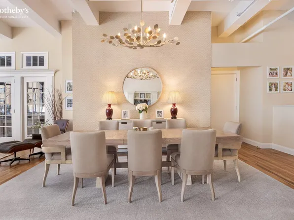 74 Fifth Avenue image 1 of 10