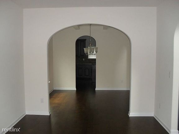 5th image of 3409 Lake End Dr