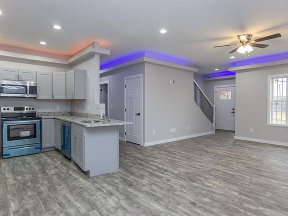 4th image of 307 Lochmere Greene Dr