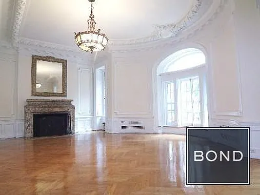 Rented by Bond New York | media 36