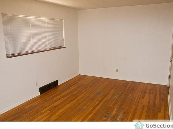 2nd image of 5233-5243 S Grand Blvd