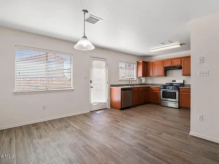 14266 Gil Reyes Dr — Photo 11