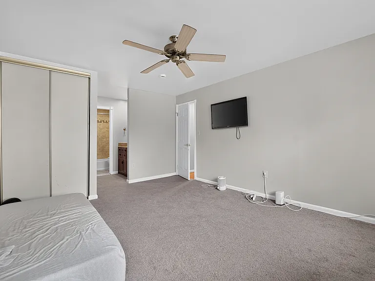 5607 Vantage Point Rd — Photo 26